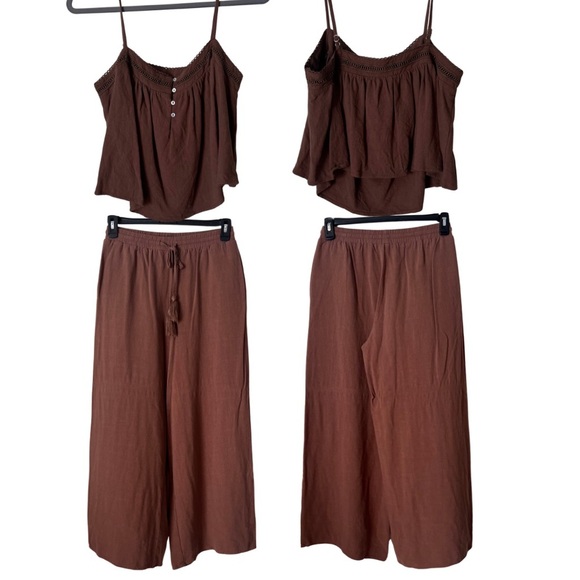 Vici Pants - VICI + Caitlyn Collab Linen Blend Two Piece Set. Button top, wide leg pant, M